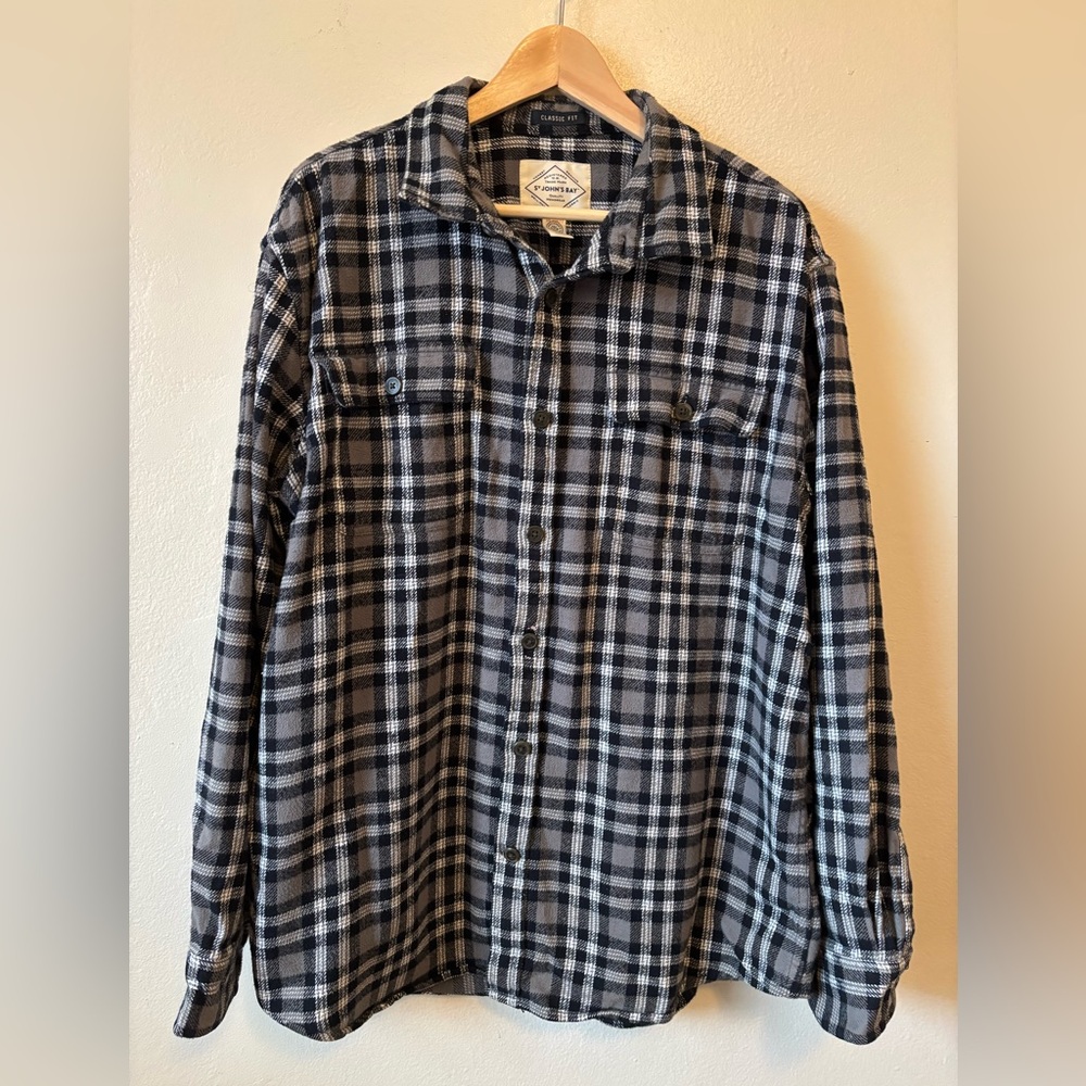 St. John's Bay Black and Grey Flannel Button Down Shirt